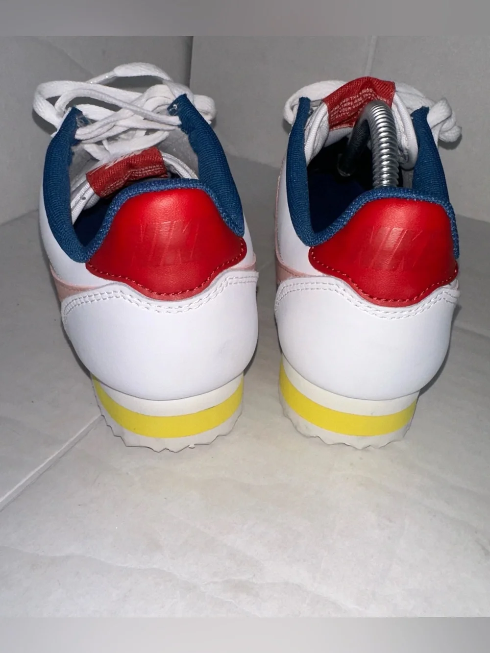 Nike Cortez Classic Shoes Womens Size 6 White Mauve Leather Sneaker 807471-114
